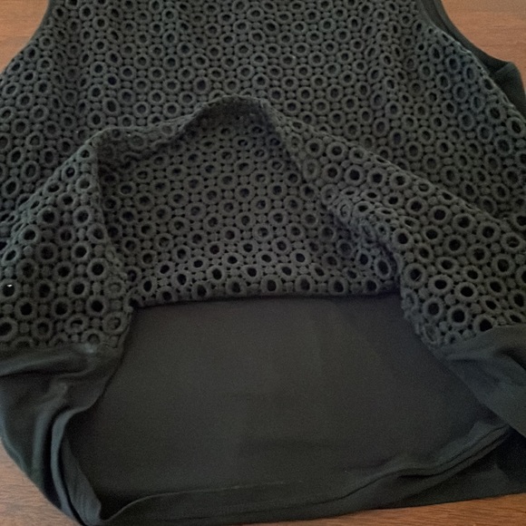 Talbots Crocheted Sleeveless Top - Picture 9 of 11